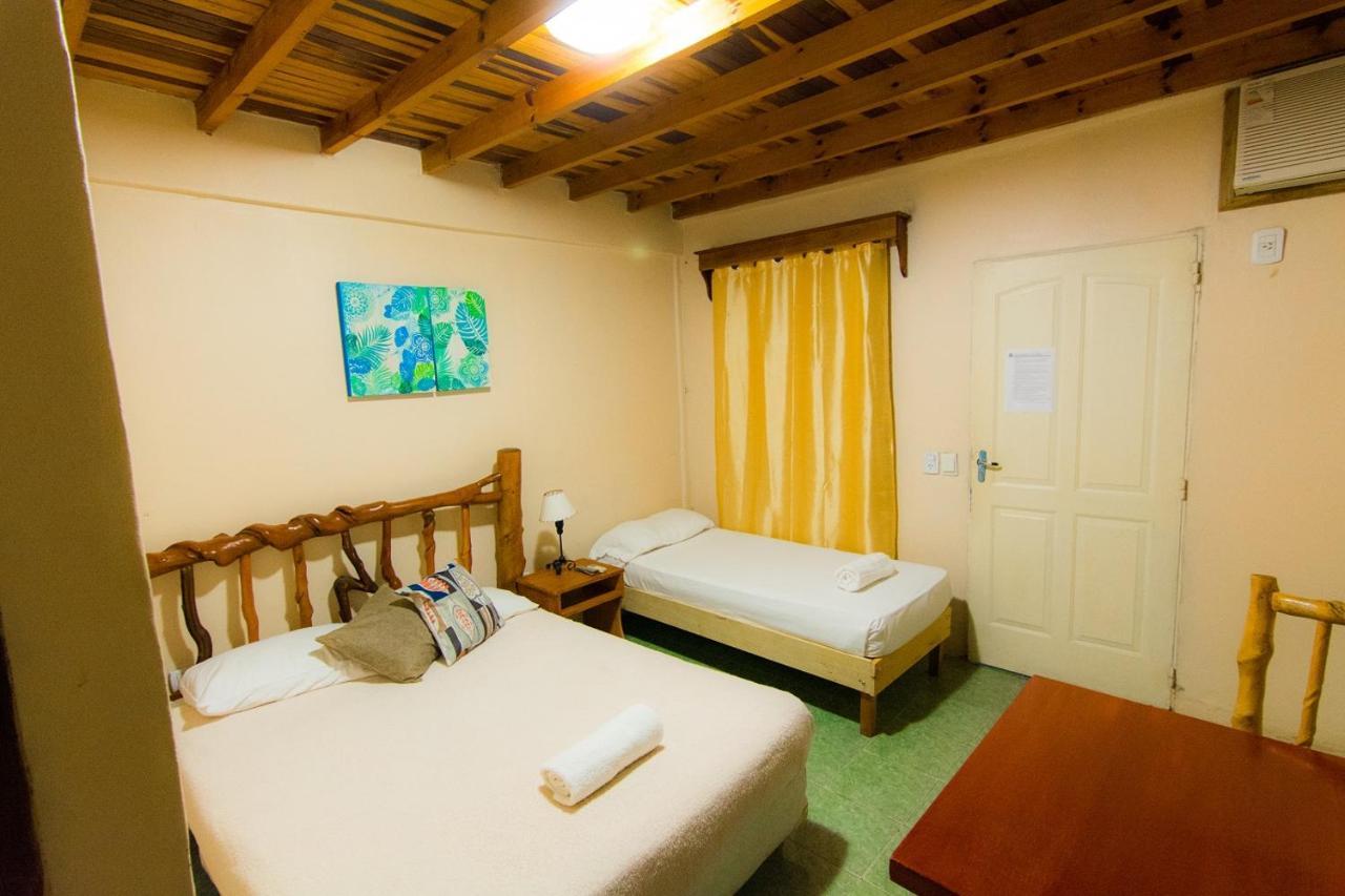 Posada Los Tajibos Puerto Iguazú Esterno foto